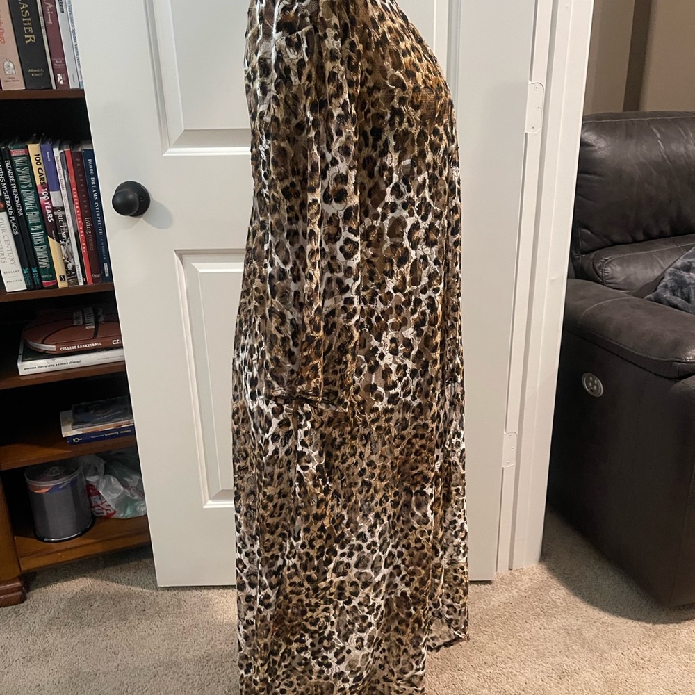 Leopard lace hi low Kimono - Picture 3 of 5